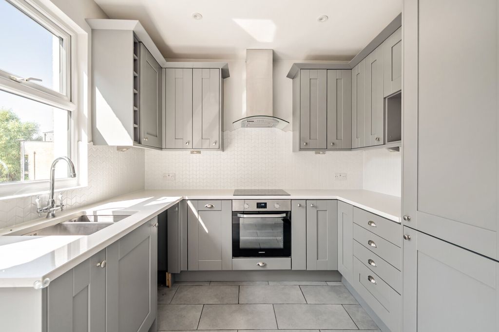 Property photo 3 of 10 1-6A5A0Bf37987E-1...