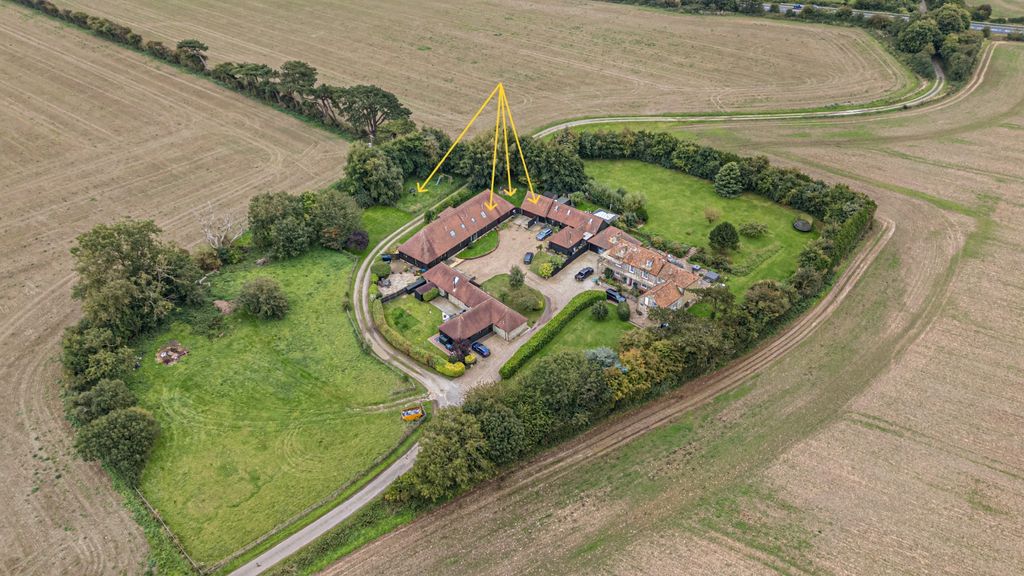 Property photo 2 of 26 3384761