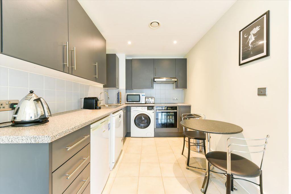 Property photo 2 of 12 Image