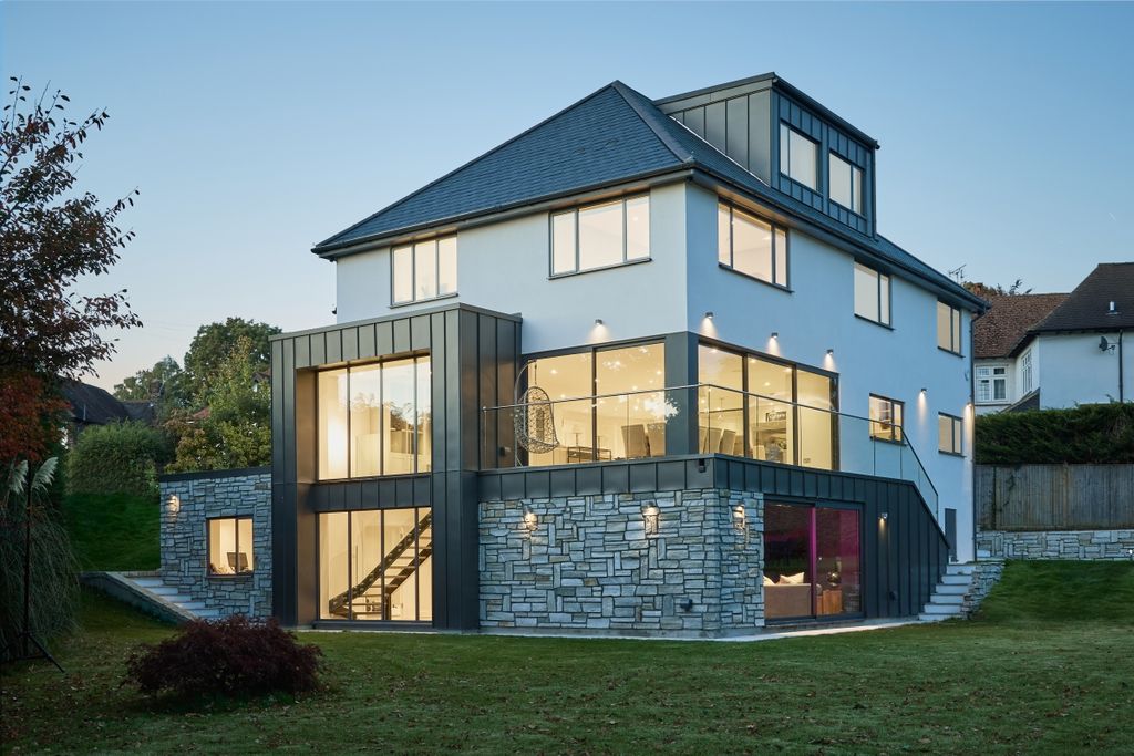Property photo 1 of 16