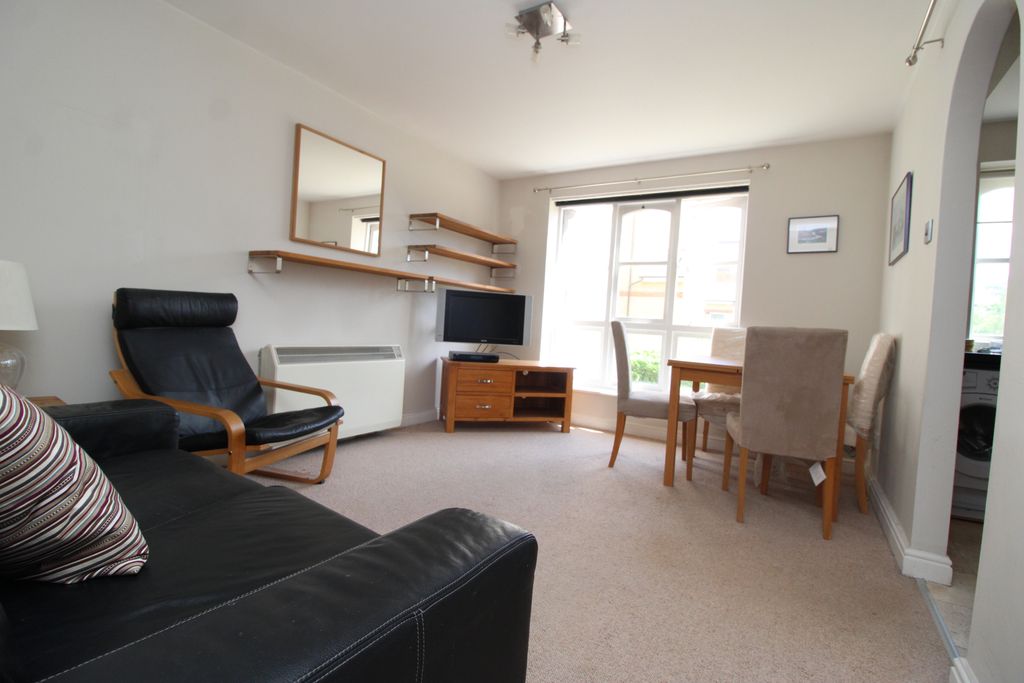 Property photo 2 of 12 Gallery
