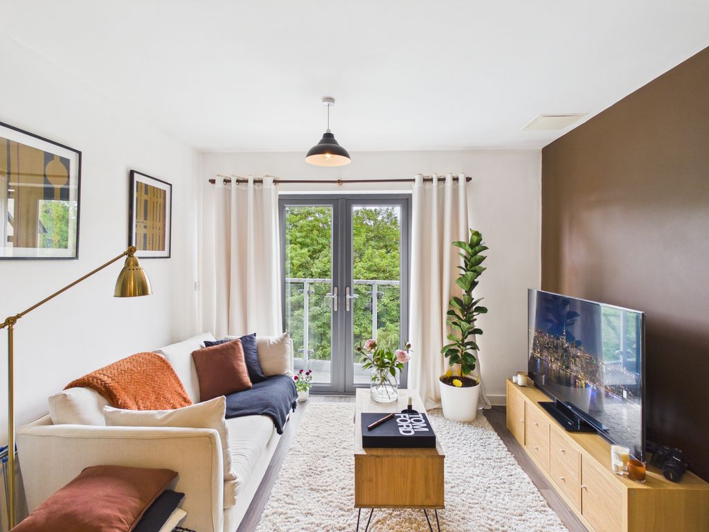Property photo 2 of 11