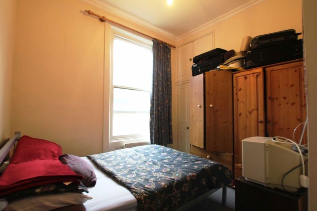 Property photo 3 of 4