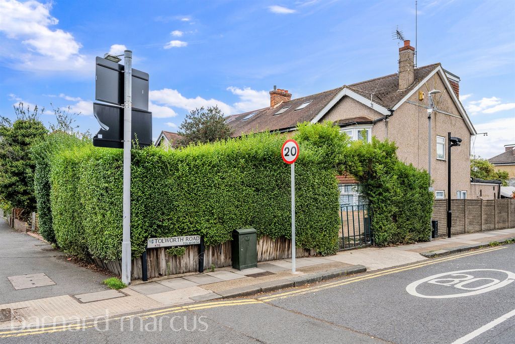 Property photo 3 of 3