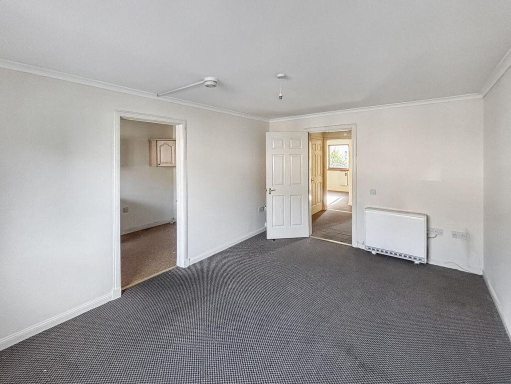 Property photo 2 of 16 Living Room