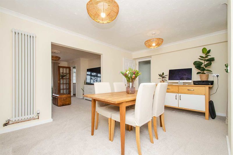 Property photo 3 of 21 Photo 6