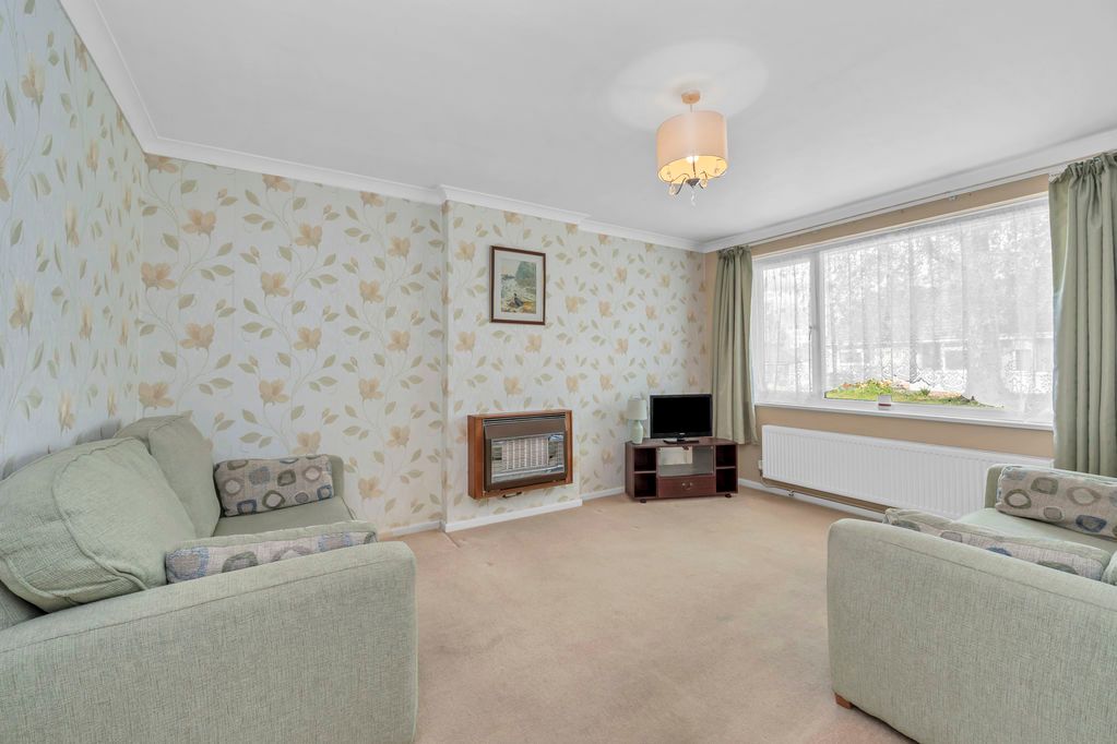 Property photo 2 of 13 Sitting Room