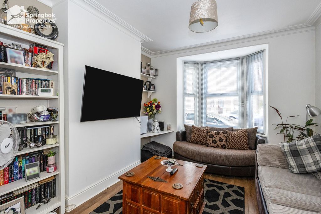 Property photo 3 of 14 Image 2