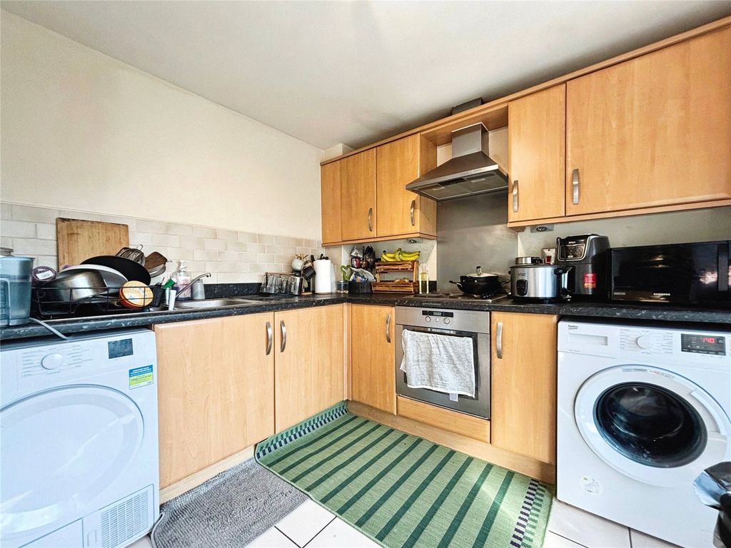 Property photo 3 of 8 Picture No. 05