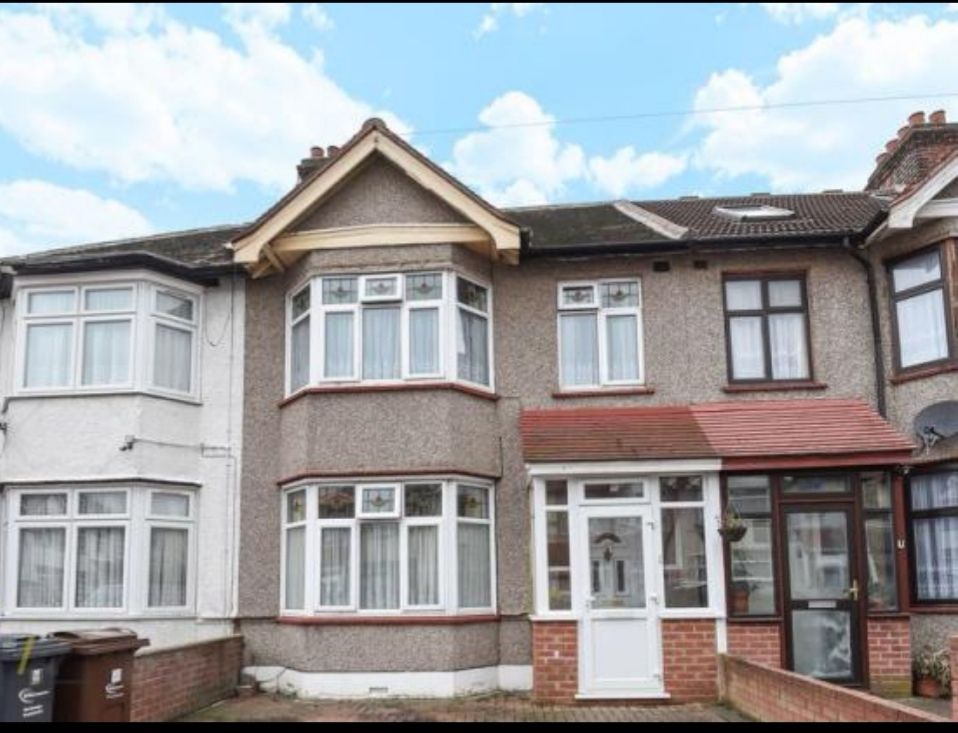 Property photo 1 of 3