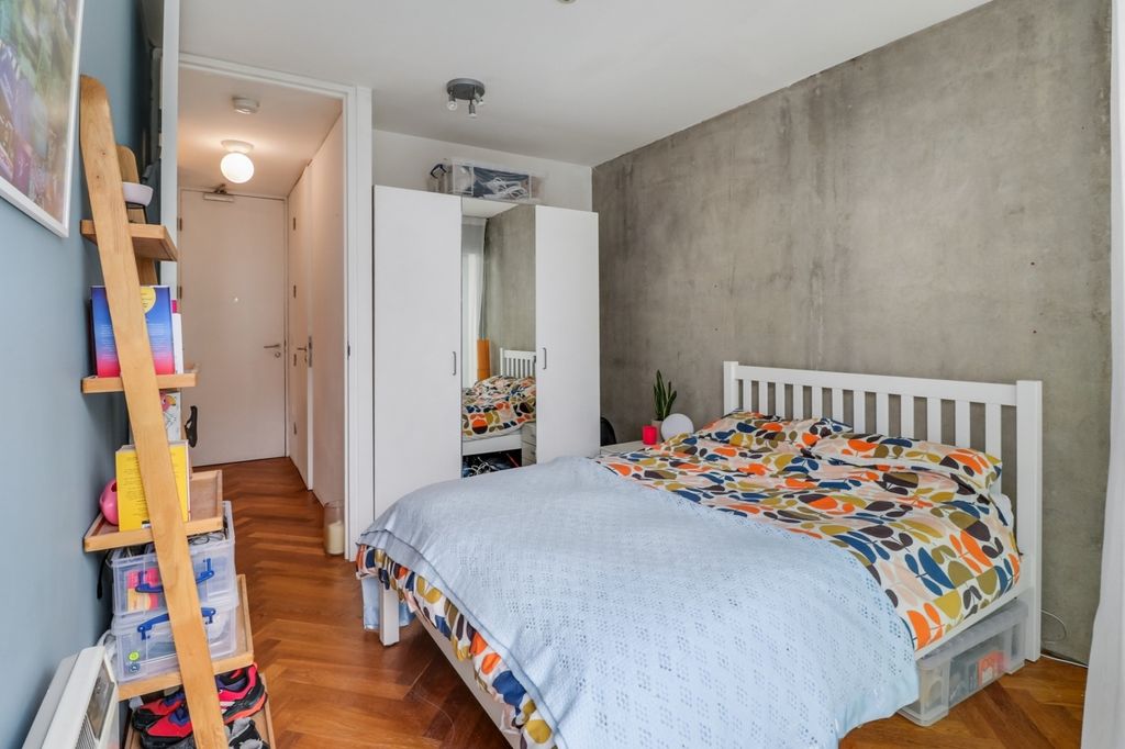 Property photo 3 of 15 Img_3943