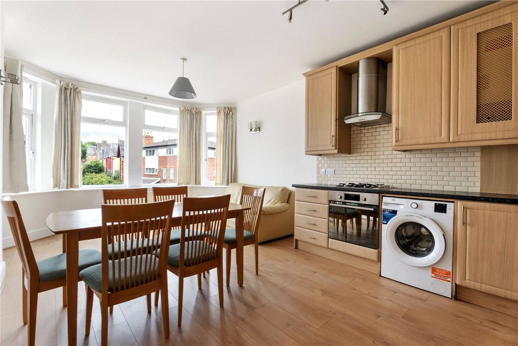 Property photo 1 of 11 Picture No. 02