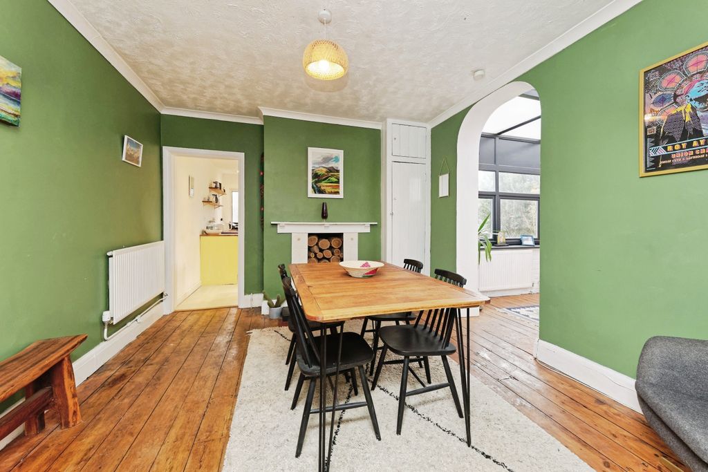 Property photo 3 of 20 Img_9032_Rw