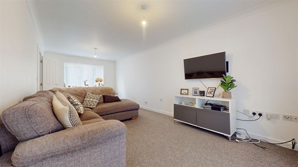 Property photo 2 of 21 01152026_112618.Jpg