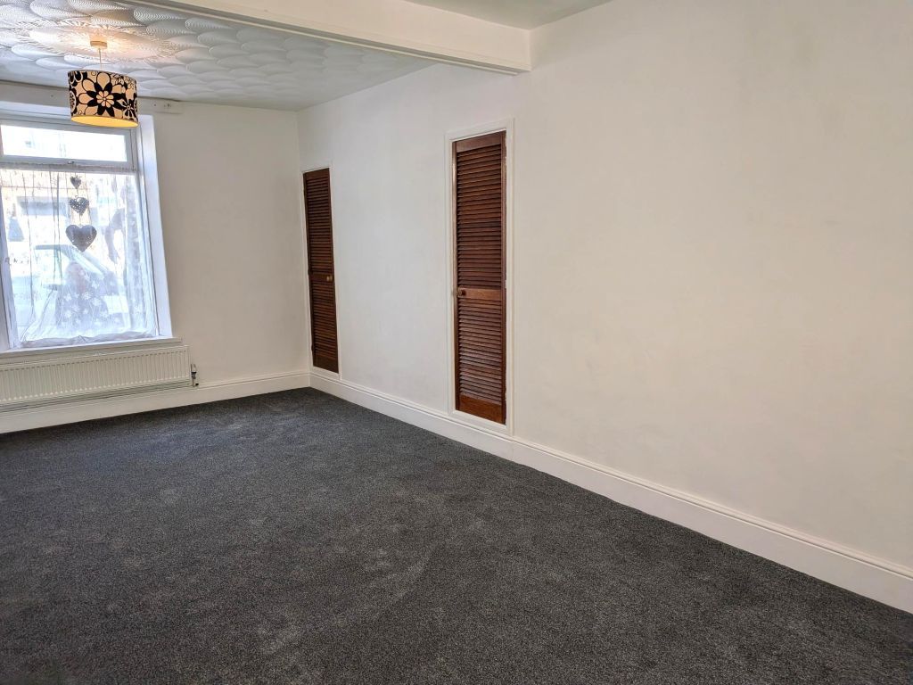 Property photo 2 of 8 Drawing Room