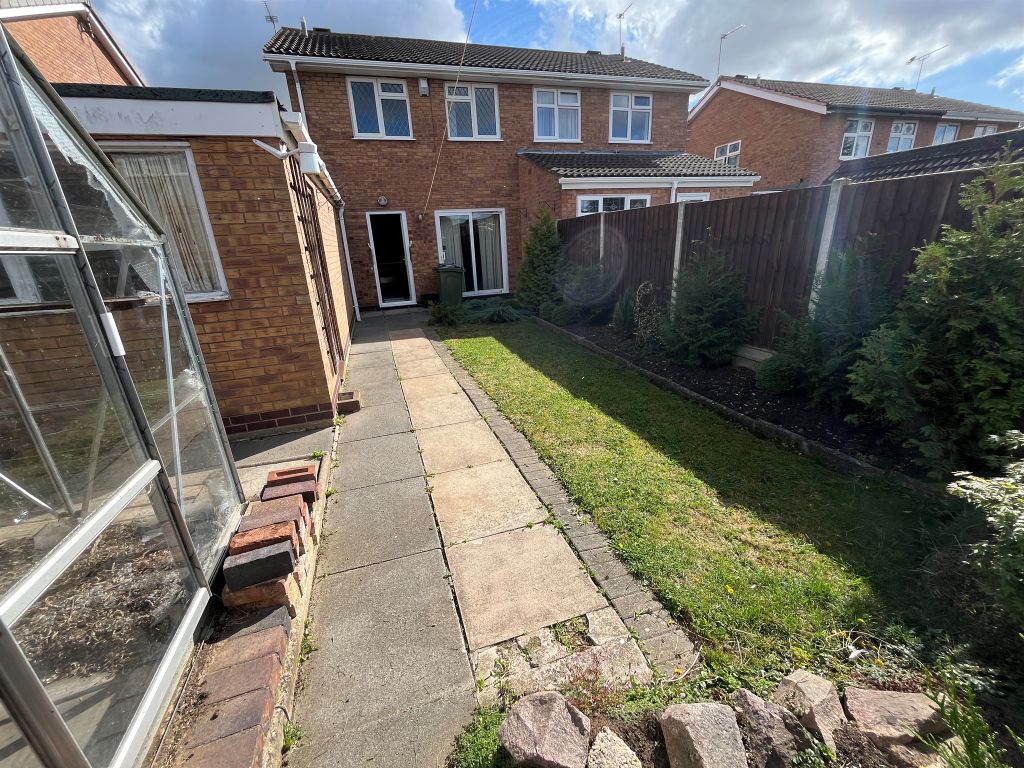 Property photo 2 of 19