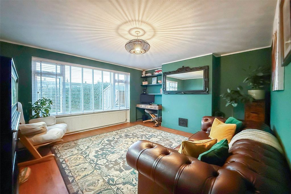 Property photo 2 of 24 Picture No. 48