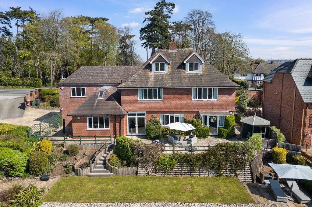 Property photo 1 of 37