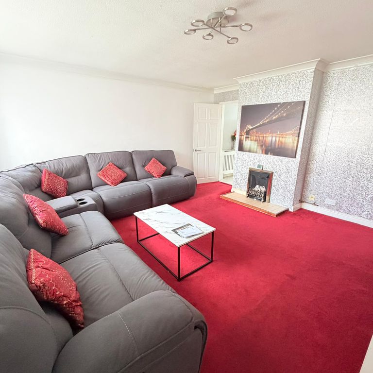 Property photo 3 of 16 Gallery