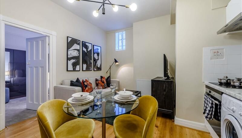 Property photo 2 of 11 Dining Room