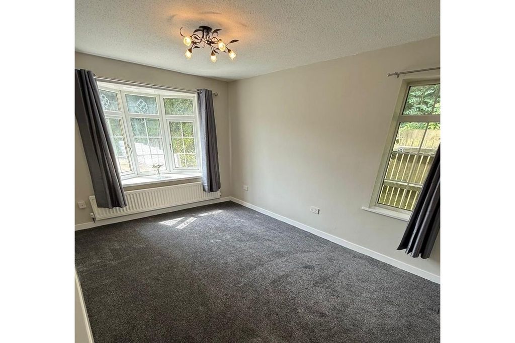 Property photo 3 of 10 Lounge