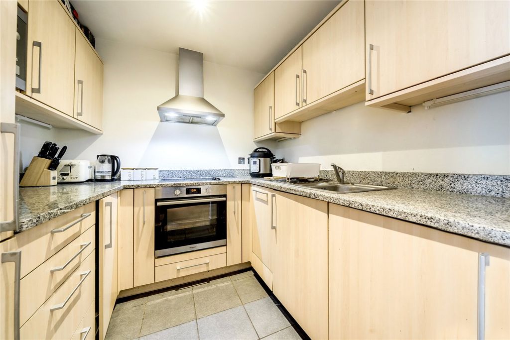 Property photo 3 of 12 Picture No. 20