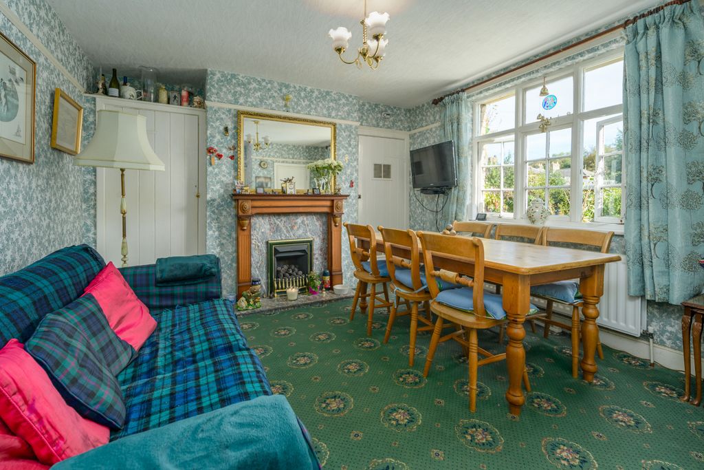 Property photo 3 of 29 Dining Room-1