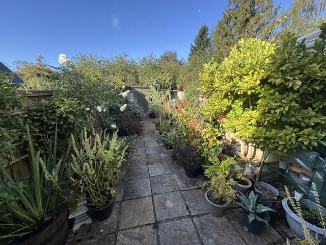 Property photo 2 of 10 Outside