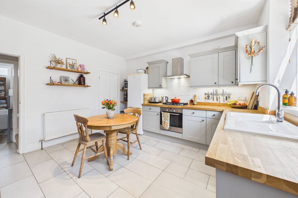 Property photo 3 of 21 Kitchen-Diner