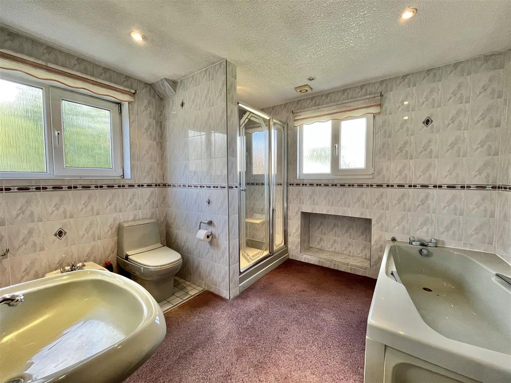 Additional image 12 of 3 bed detached bungalow for saleElm Grove, Glossop SK13
