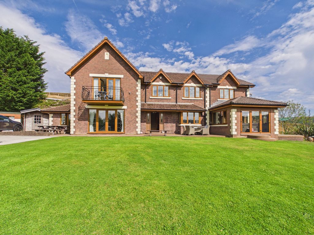 Property photo 1 of 68