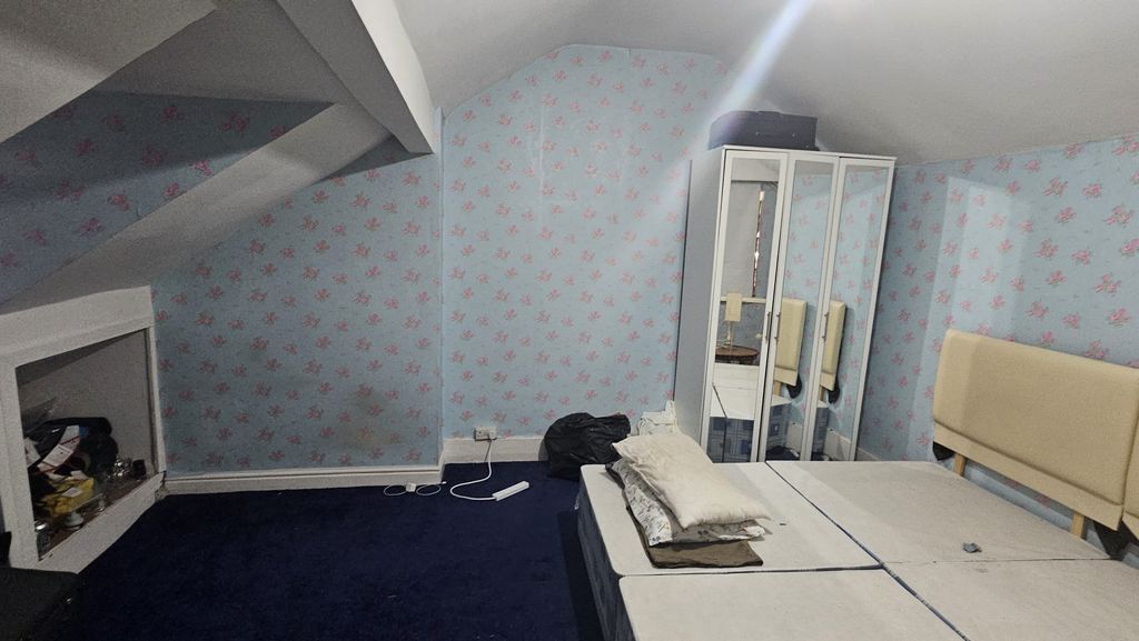 Property photo 3 of 3