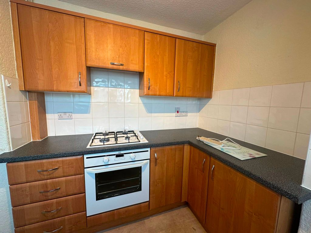 Property photo 3 of 25