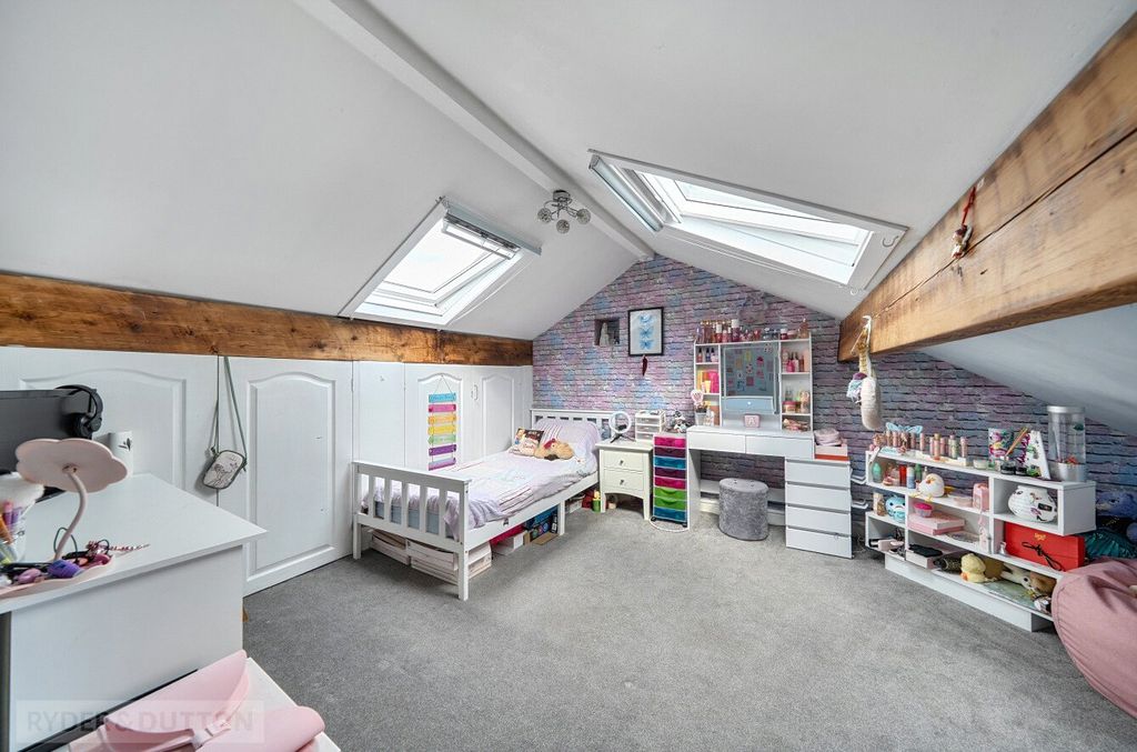 Property photo 2 of 18 Picture No. 20