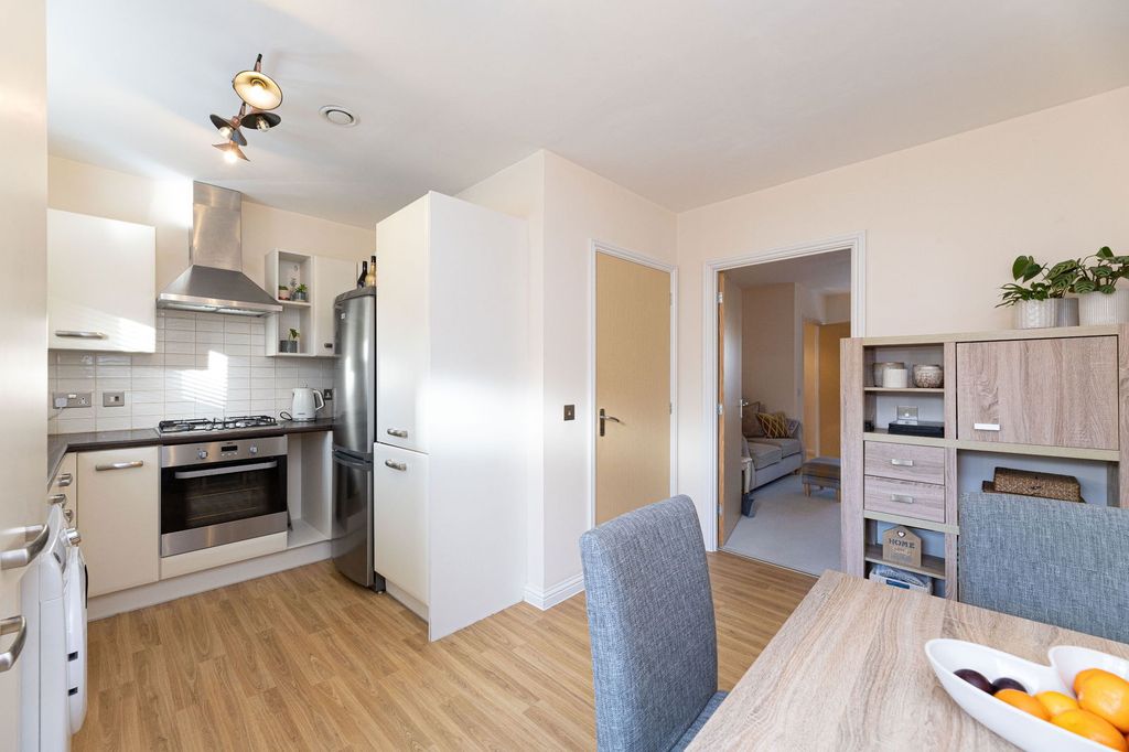 Property photo 3 of 7