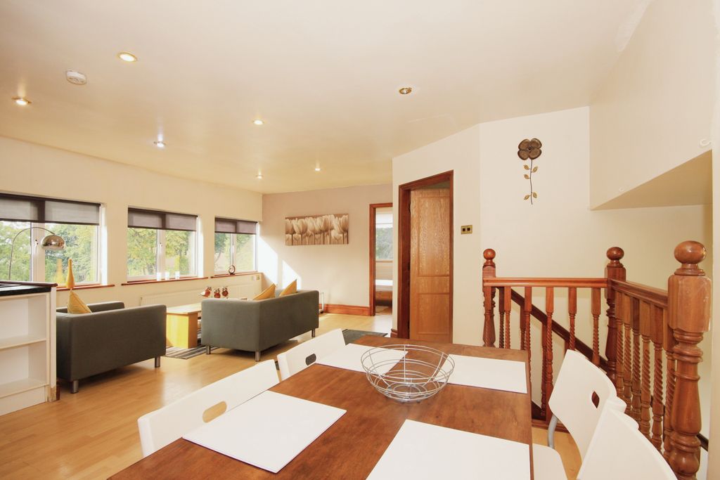 Property photo 1 of 15 Photography