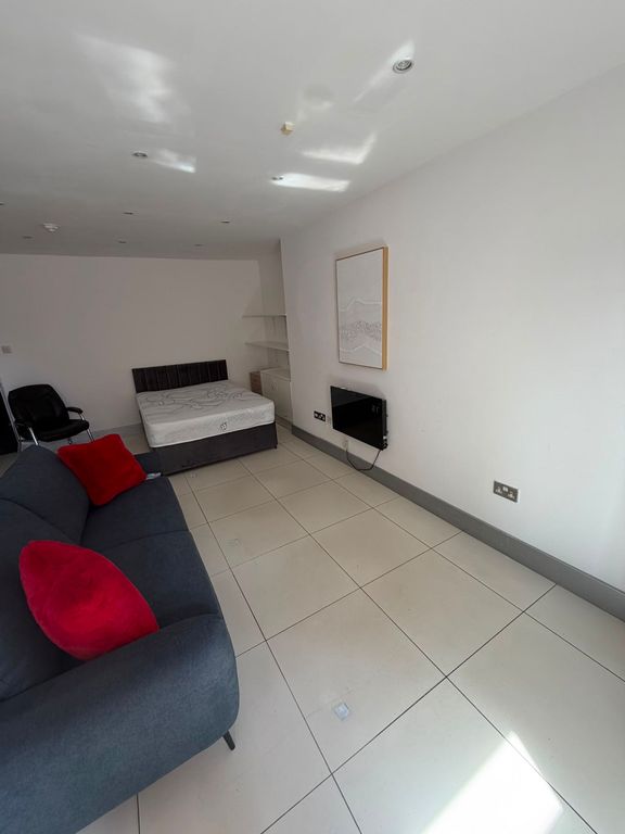 Property photo 1 of 31