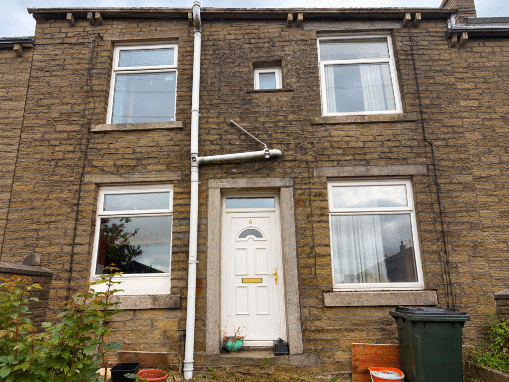 Property photo 1 of 8