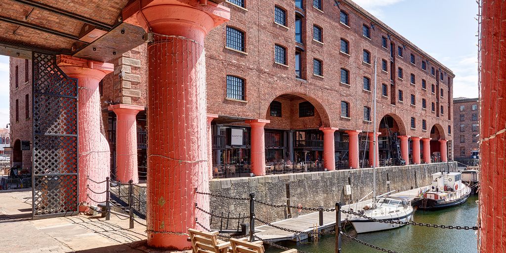 Property photo 1 of 8