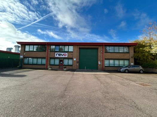 Property photo 1 of 8 Photo 6