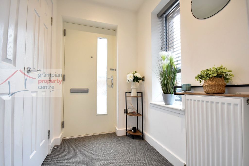 Property photo 2 of 25 Vestibule.Jpg