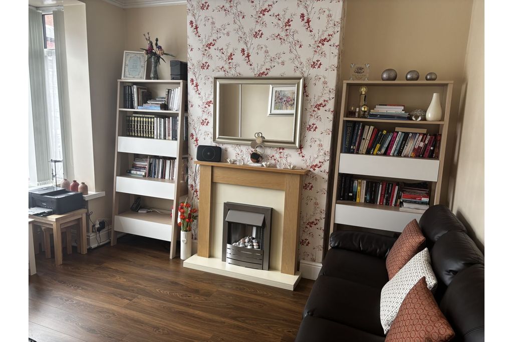 Property photo 3 of 28