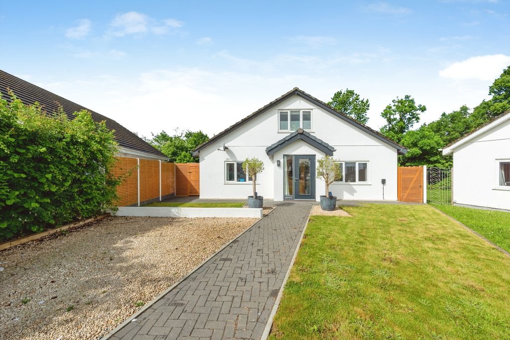 Property photo 1 of 20 Pbox-Img.Jpg