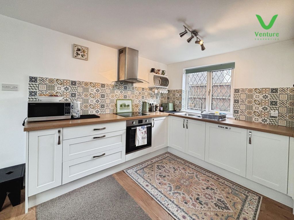 Property photo 2 of 17 Pbox-Img.Jpeg