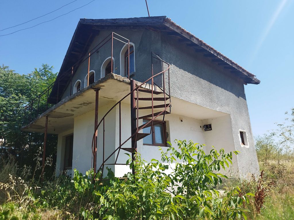 Property photo 1 of 5