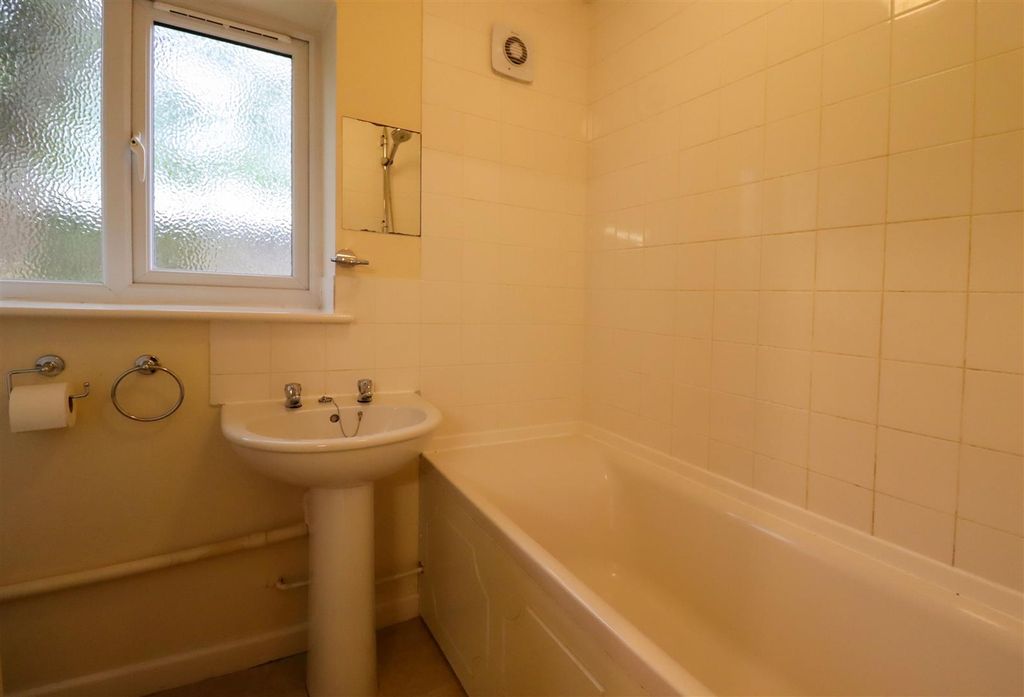 Property photo 3 of 8 Img_0521.Jpg