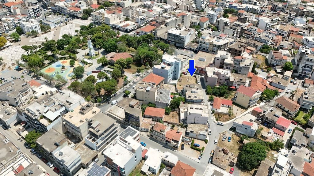 Property photo 2 of 22