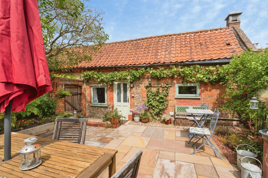 Property photo 1 of 20