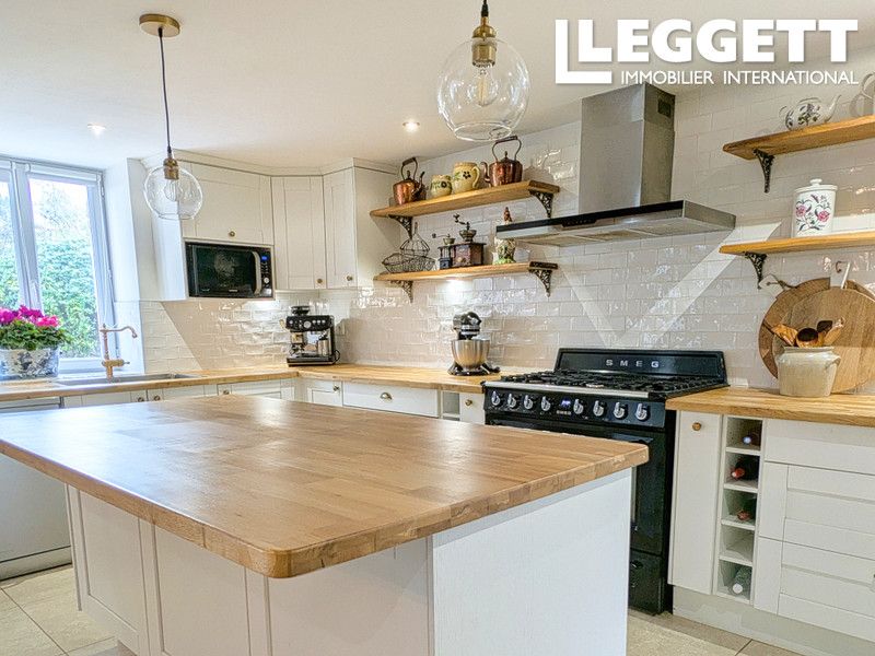 Property photo 3 of 10