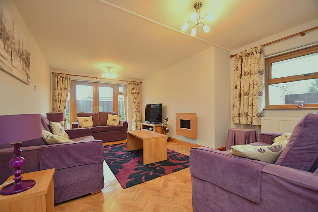 Property photo 3 of 15